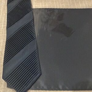 Elegant Navy blue pleated Tie and hankie